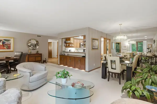 6051 Laurel Avenue #214, Golden Valley, MN 55416