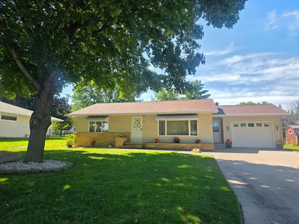 461 Division Street, Gaylord, MN 55334
