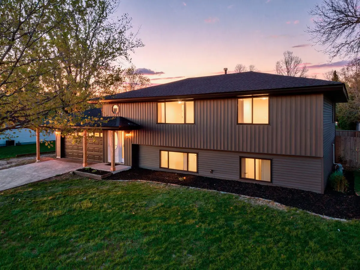 1600 Roosevelt Drive W, Northfield, MN 55057 - #1