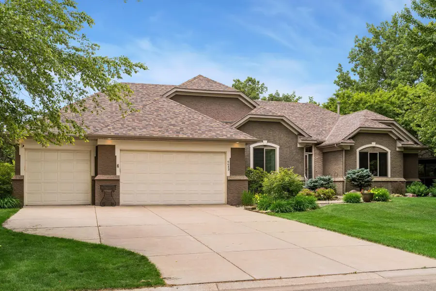 6643 Sherman Lake Road, Hugo, MN 55038 - #2