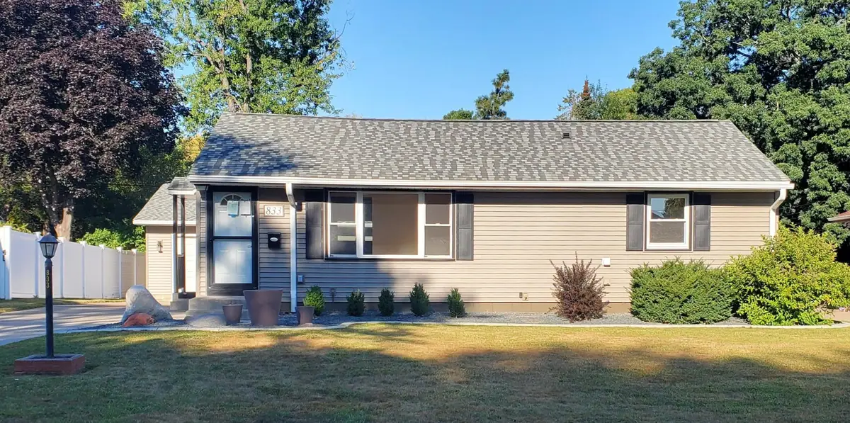 833 24th Avenue N, South Saint Paul, MN 55075 - #1