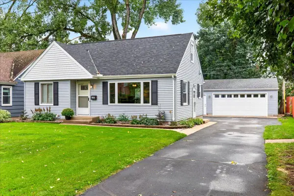 8805 Club Road, Saint Louis Park, MN 55426