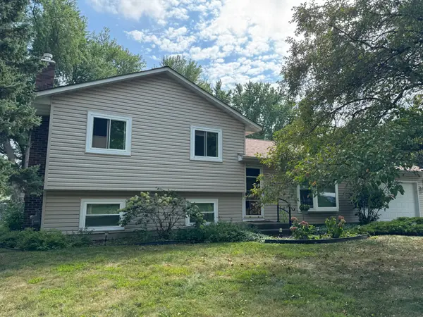 10557 104th Place N, Maple Grove, MN 55369