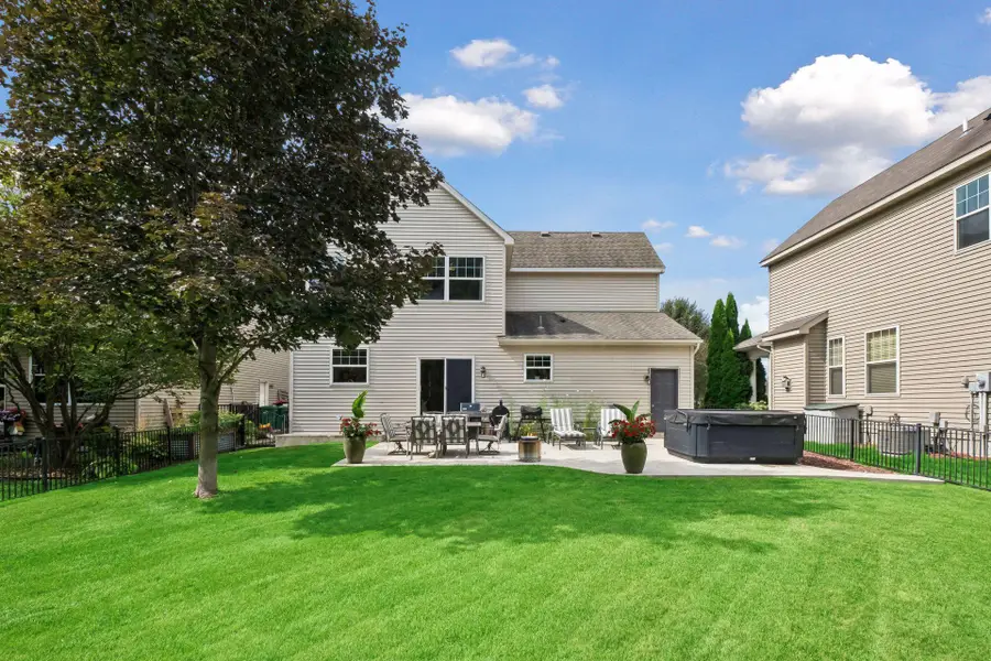 2374 Molnau Court, Chaska, MN 55318 - #2
