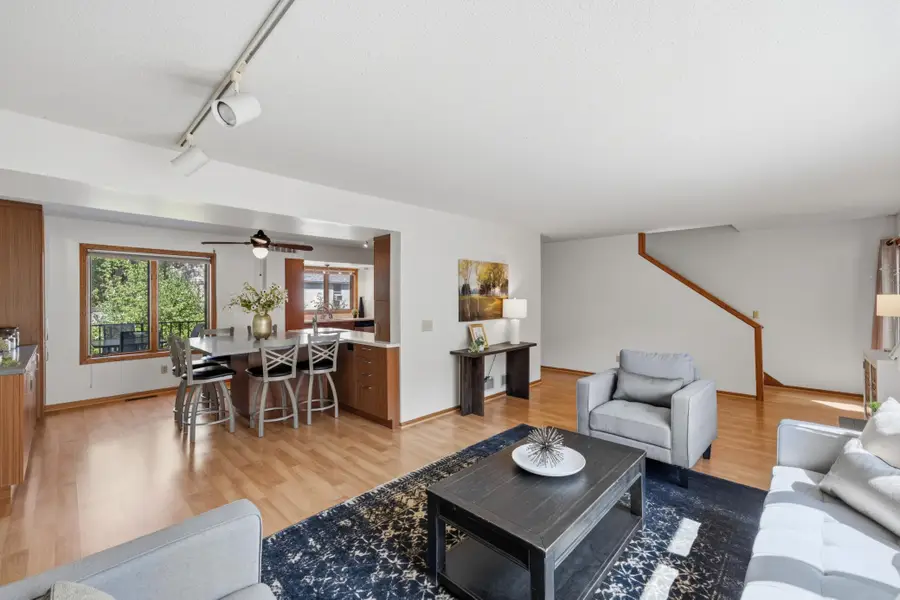 933 Dartmouth Place Se, Minneapolis, MN 55414 - #3