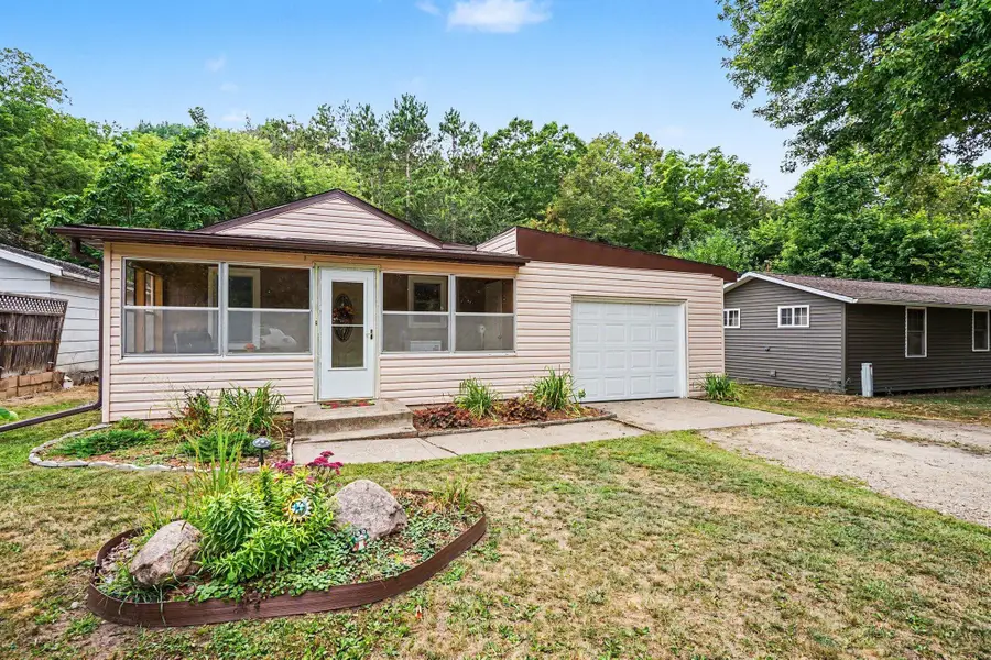 70583 206th Avenue, Reads Landing, MN 55968 - #2