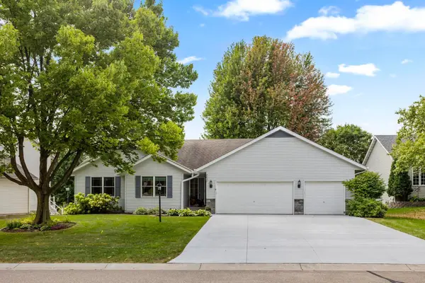 2452 Eagle Valley Drive, Woodbury, MN 55129