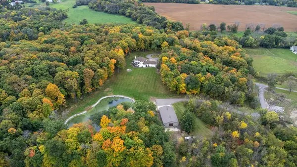 10054 County Road 17 Se, Delano, MN 55328