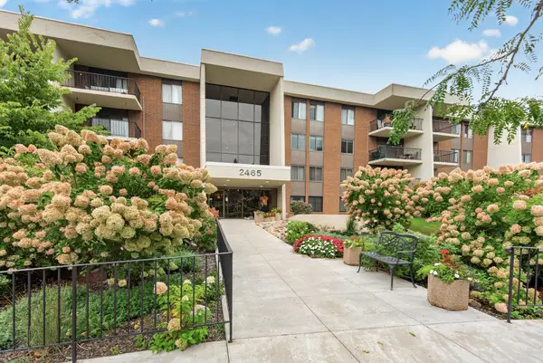 2465 Londin Lane E #212, Maplewood, MN 55119