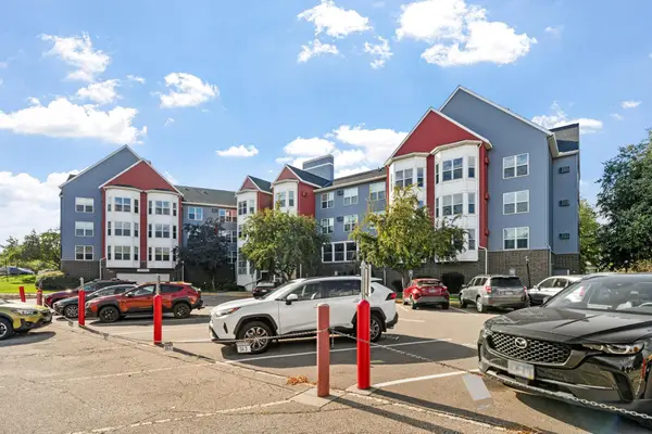 720 3rd Avenue Ne #325, Minneapolis, MN 55413