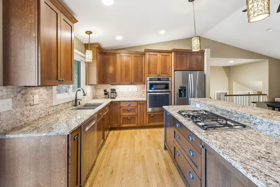 3261 Zane Avenue N, Crystal, MN 55422 - #3