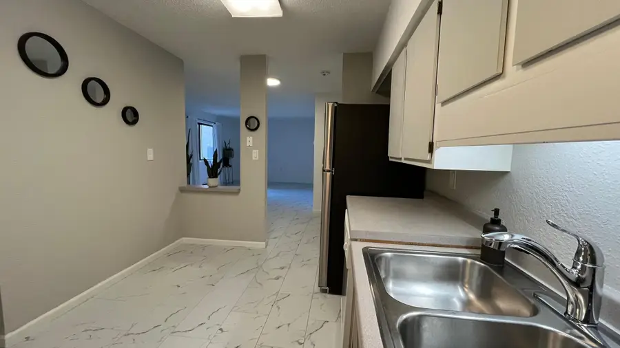221 Grand Avenue W #108, South Saint Paul, MN 55075 - #3