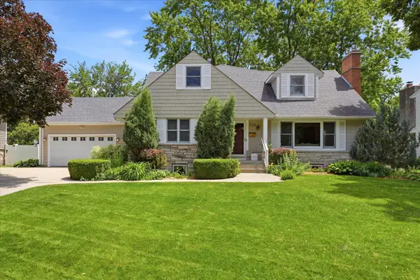 7109 Heatherton Trail, Edina, MN 55435