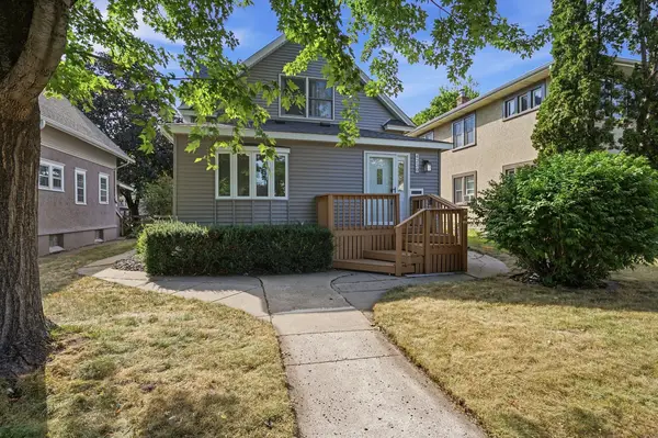 4230 39th Avenue S, Minneapolis, MN 55406