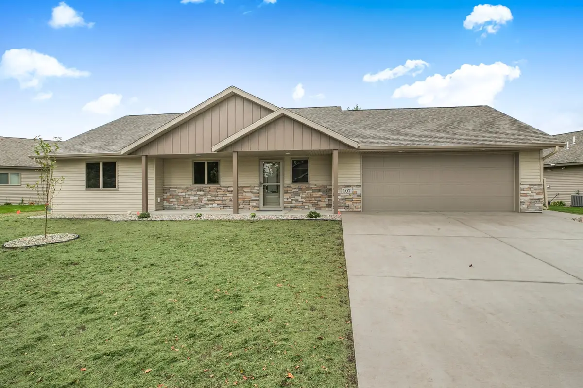 107 Barry Loop Nw, Richmond, MN 56368 - #1