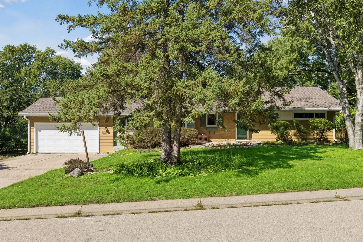 2131 Perry Avenue N, Golden Valley, MN 55422 - #1