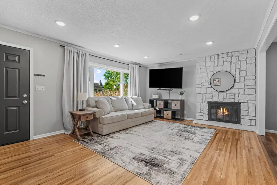 1197 Burke Avenue W, Roseville, MN 55113 - #3