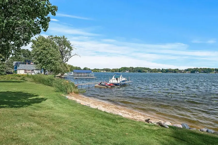 3705 Shore Drive N, Wayzata, MN 55391 - #3