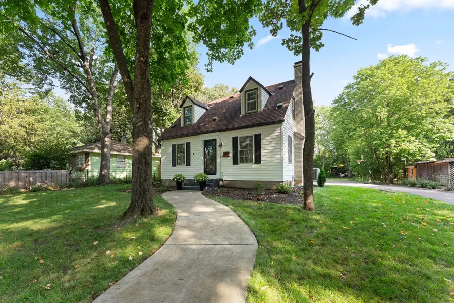 2757 Sherwood Road, Mounds View, MN 55112 - #2