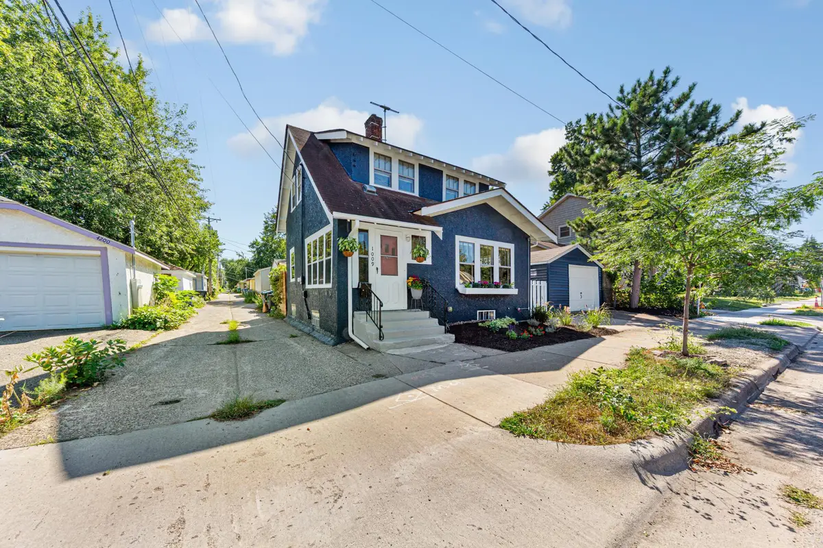 1009 E 42nd Street, Minneapolis, MN 55407 - #1
