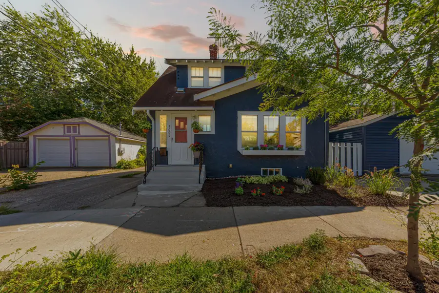 1009 E 42nd Street, Minneapolis, MN 55407 - #3