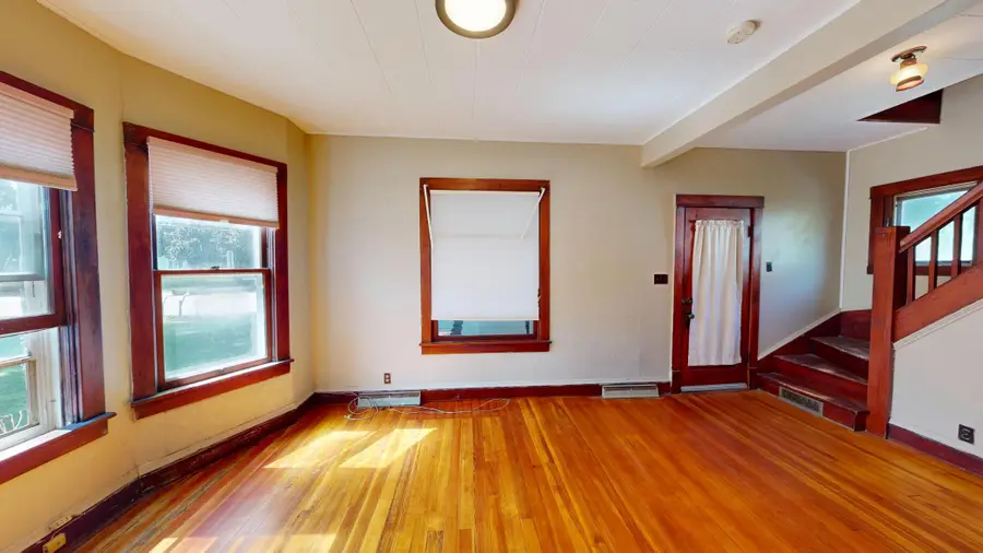 441 Center Avenue S, Glenville, MN 56036 - #2