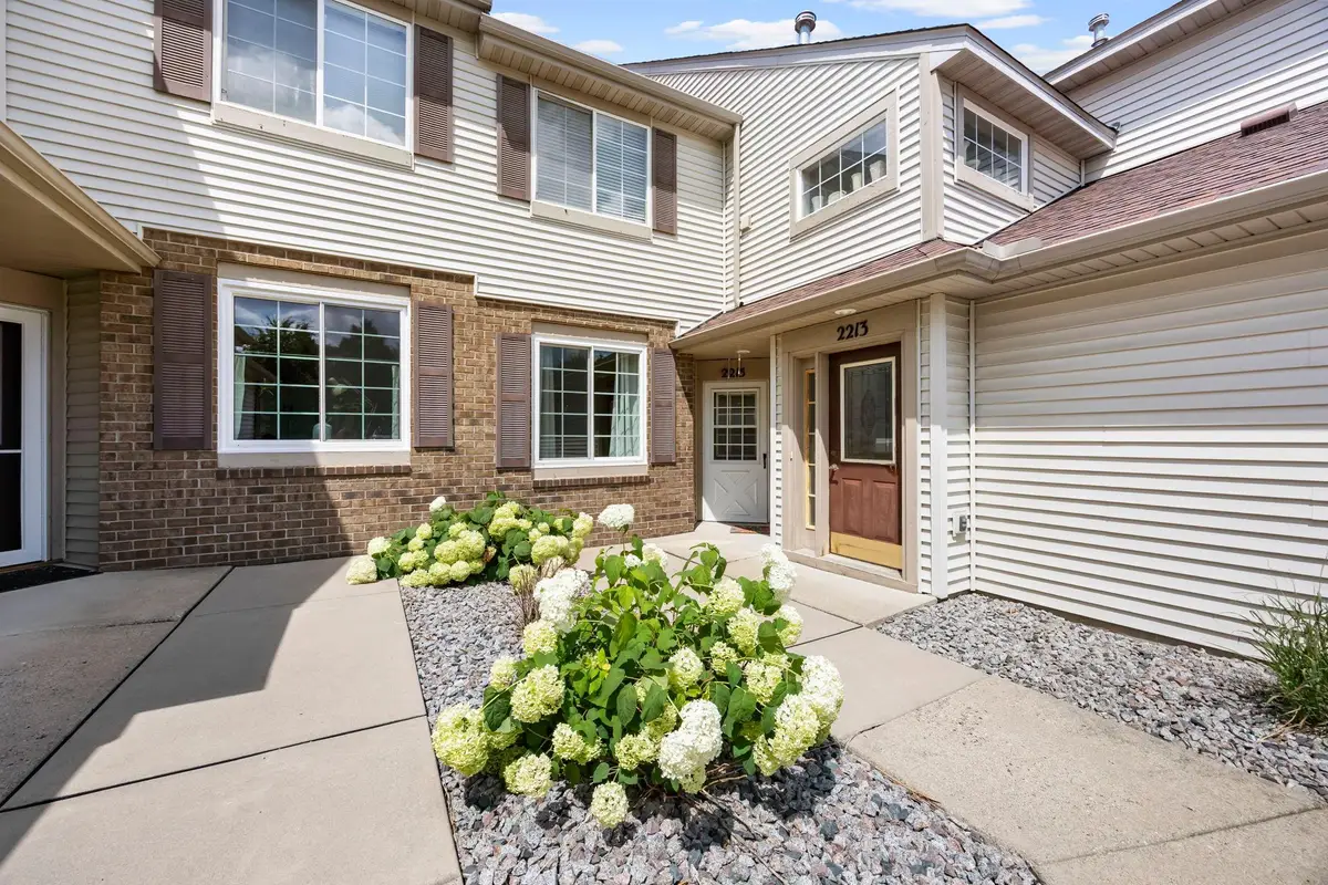 2215 White Water Way, Eagan, MN 55122 - #1