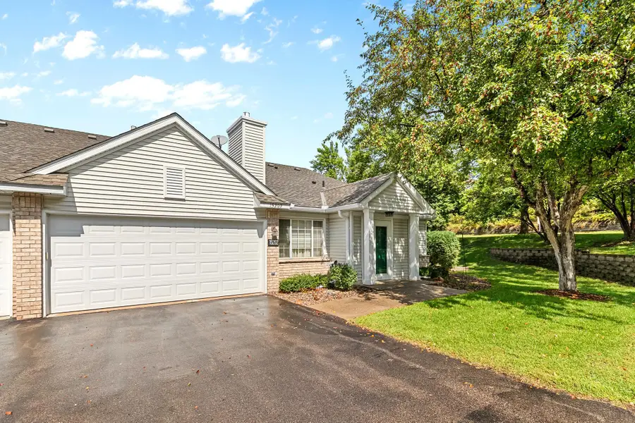 15202 Greenhaven Way, Burnsville, MN 55306 - #3
