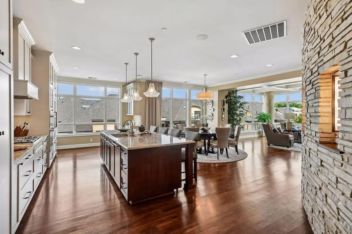 875 Lake Street N #401, Wayzata, MN 55391 - #1