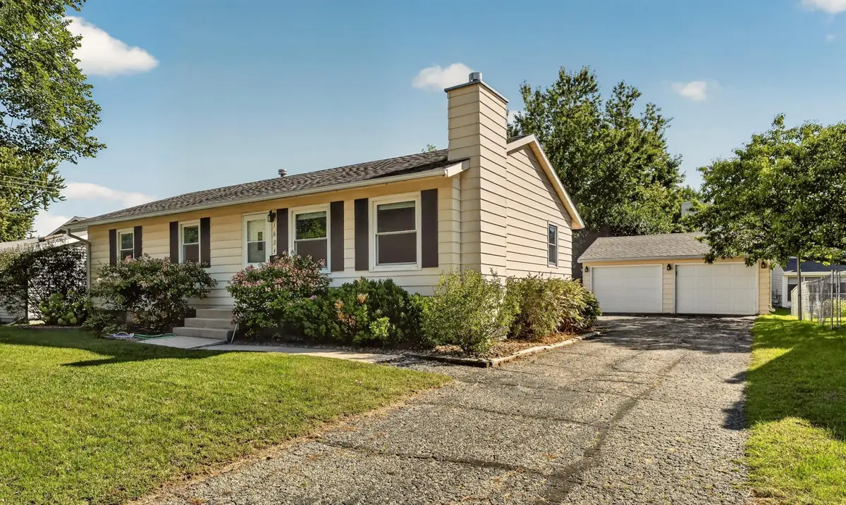 1604 9th Avenue Se, Rochester, MN 55904 - #1