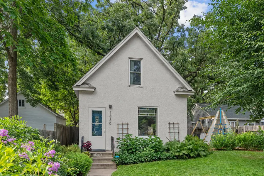 1830 Hewitt Avenue, Saint Paul, MN 55104 - #3