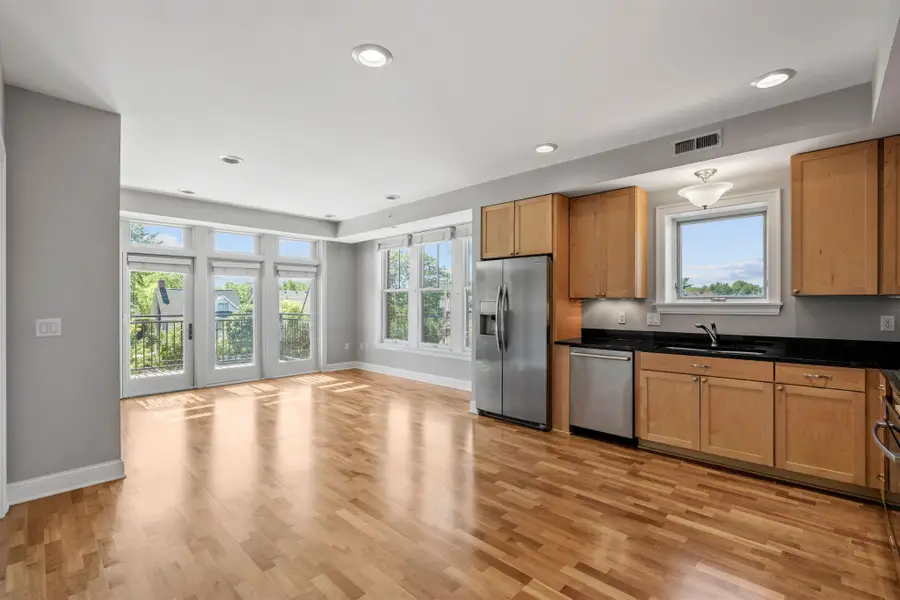 1060 Grand Avenue #300, Saint Paul, MN 55105 - #2