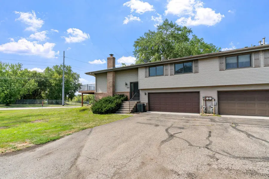 4112 Sylvia Lane S, Shoreview, MN 55126 - #2