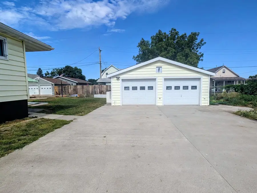 107 1st Avenue Sw, Dilworth, MN 56529 - #3