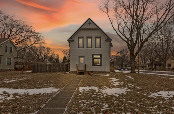 1080 Lafayette Avenue, Lafayette, MN 56054