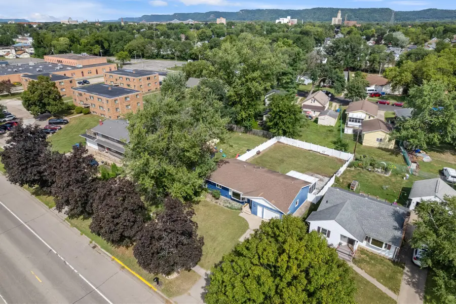 496 E Sarnia Street, Winona, MN 55987 - #2