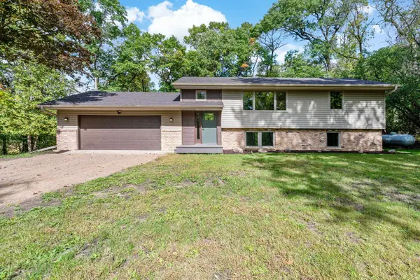 14818 219th Avenue Nw, Elk River, MN 55330