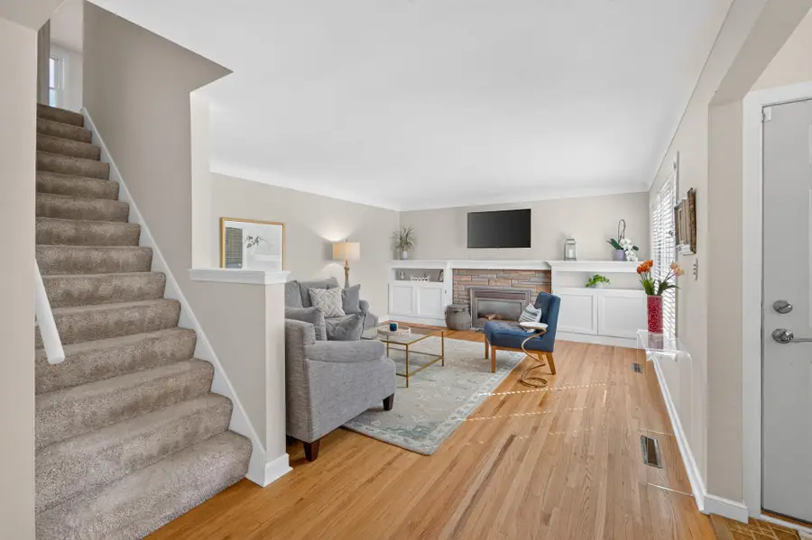 1371 Eleanor Avenue, Saint Paul, MN 55116 - #3