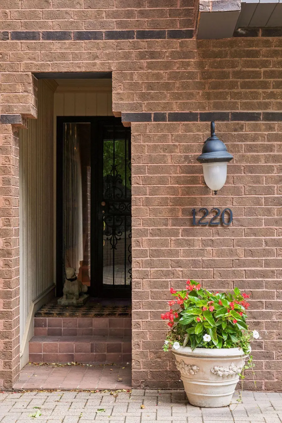 1220 Mount Curve Avenue, Minneapolis, MN 55403 - #2