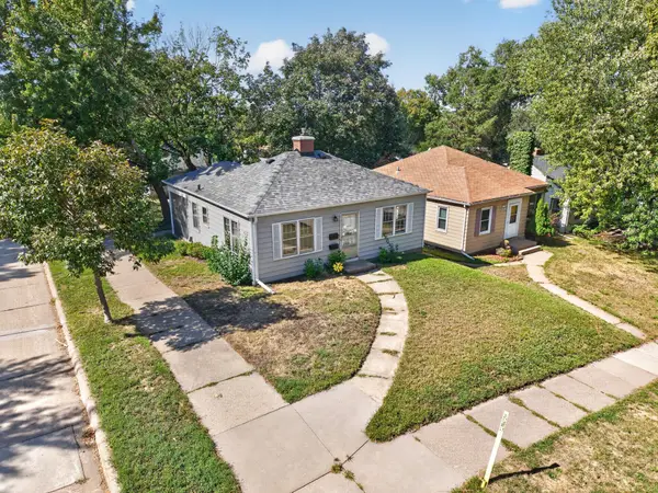 3200 Fillmore Street Ne, Minneapolis, MN 55418