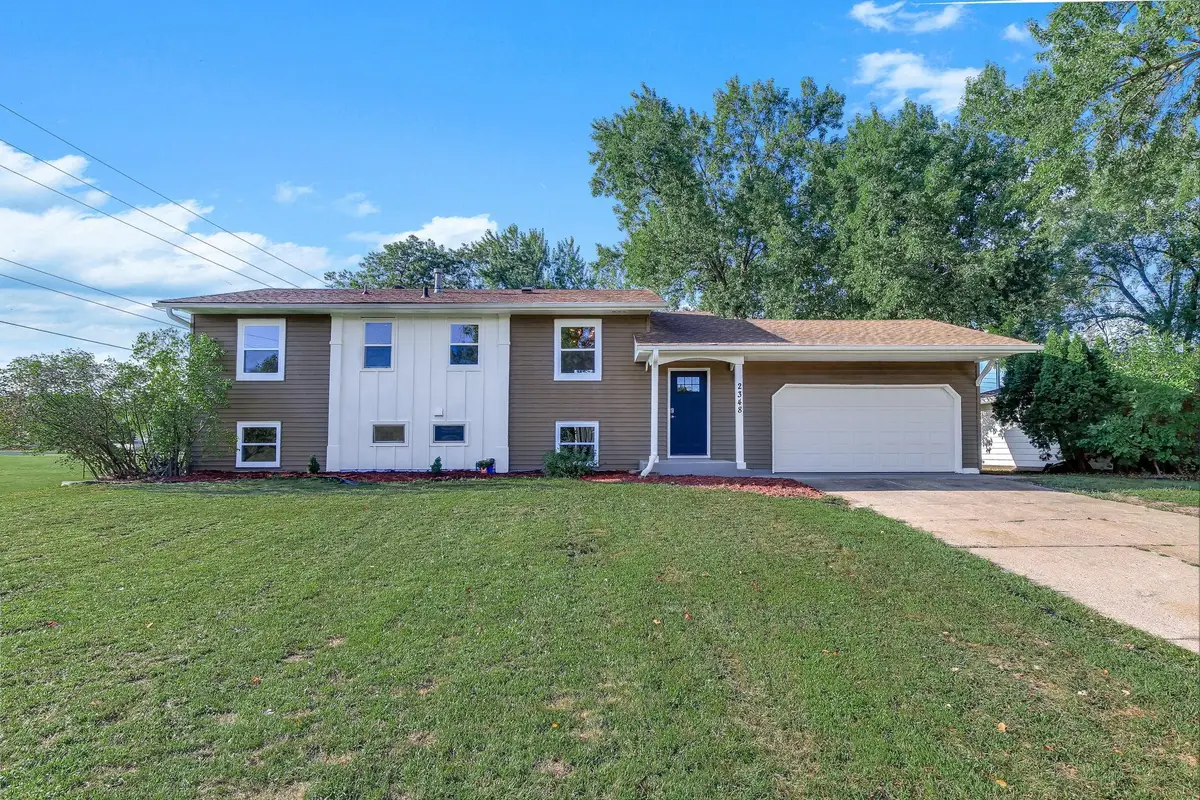 2348 106th Avenue Nw, Coon Rapids, MN 55433 - #1