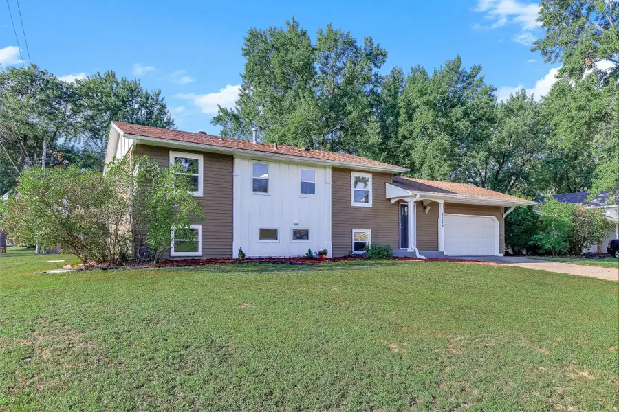 2348 106th Avenue Nw, Coon Rapids, MN 55433 - #2