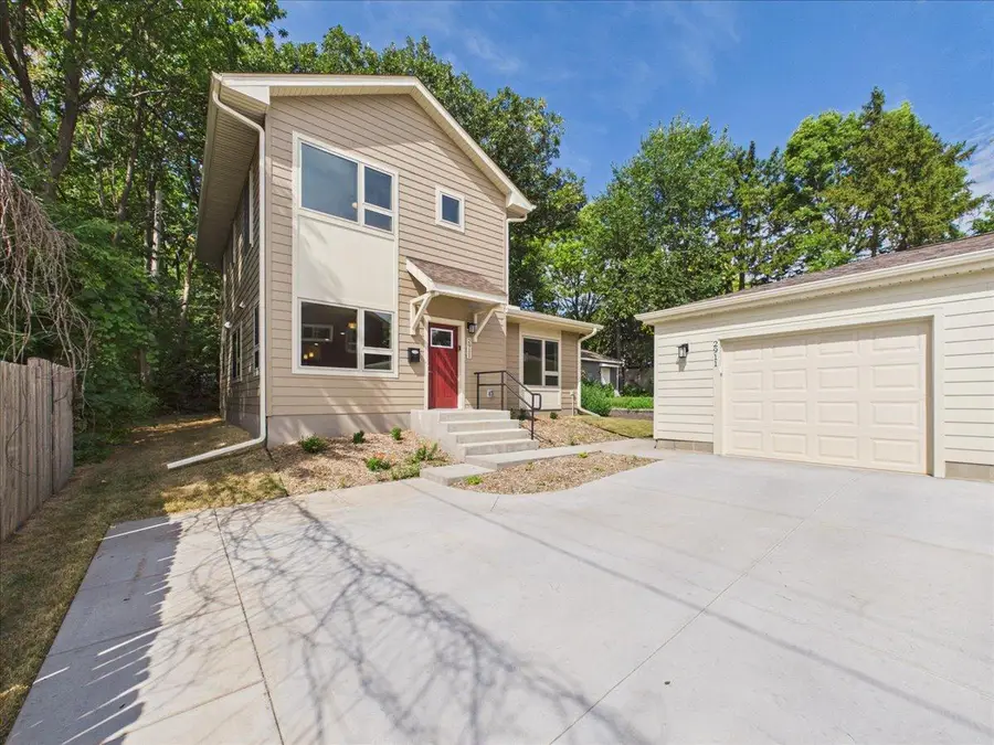 2911 N 4th Street, Minneapolis, MN 55411 - #2