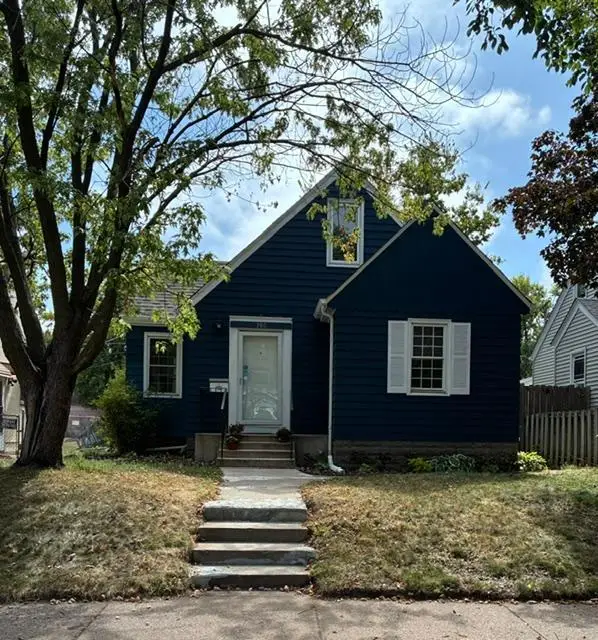 380 Magnolia Avenue E, Saint Paul, MN 55130 - #1