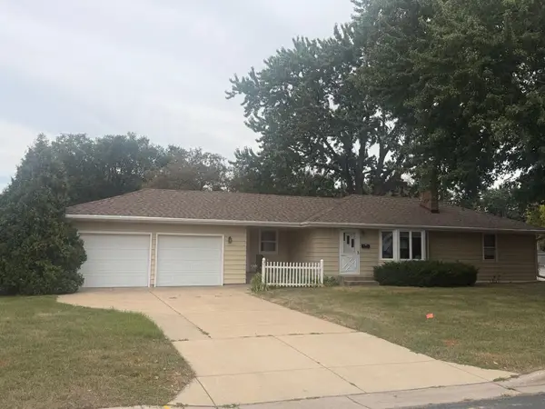 8901 Fremont Avenue S, Bloomington, MN 55420