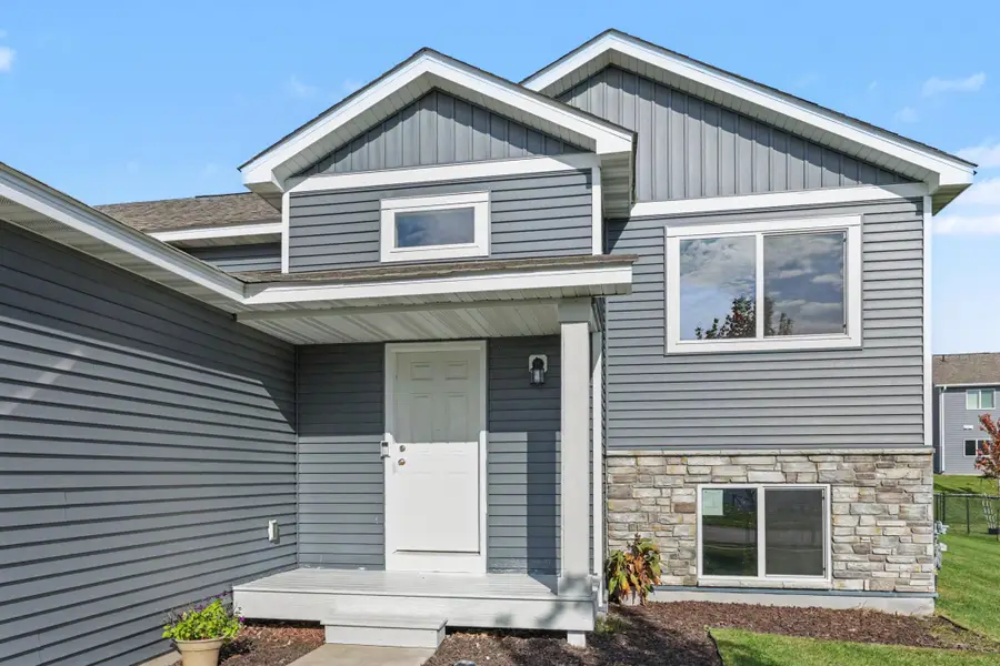 902 Poplar Lane, Watertown, MN 55388 - #2