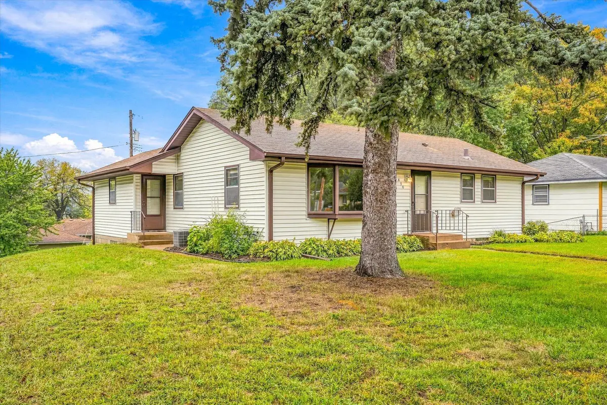 430 11th Avenue Nw, New Brighton, MN 55112 - #1