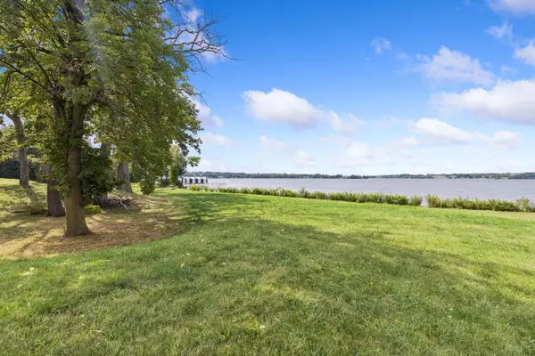 555 Bushaway Road, Wayzata, MN 55391