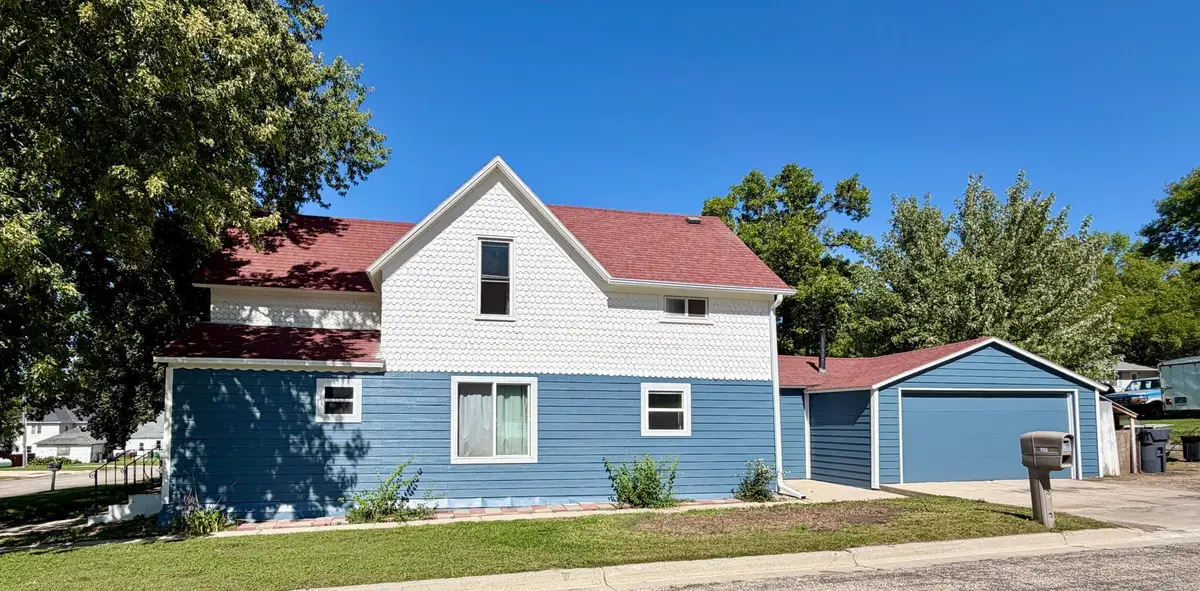 213 Garfield Street S, Lake Benton, MN 56149 - #1