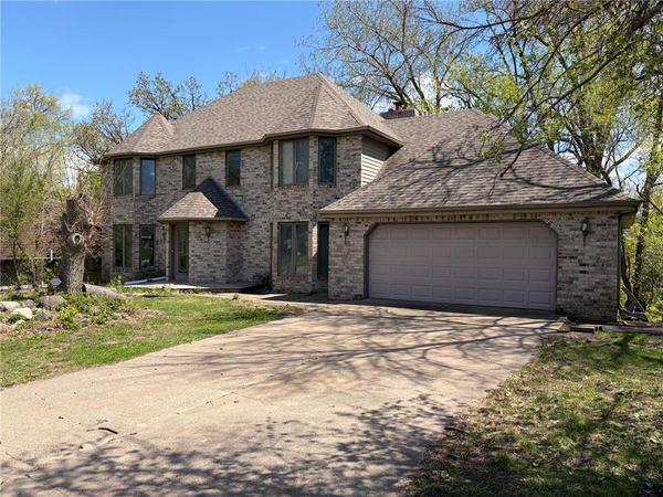 5505 Matterhorn Drive Ne, Fridley, MN 55432